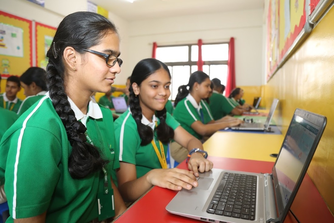 Curriculum & Learning at Orbis